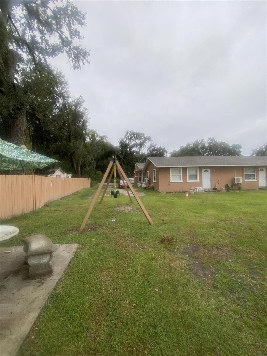 1801 DANIELS STREET — photo 7 of 58