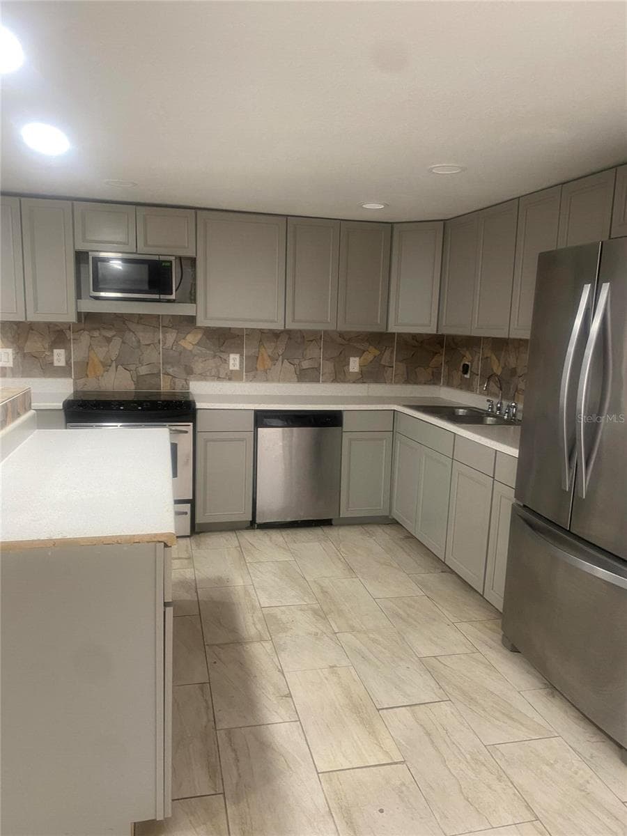 1801 DANIELS STREET — photo 51 of 58