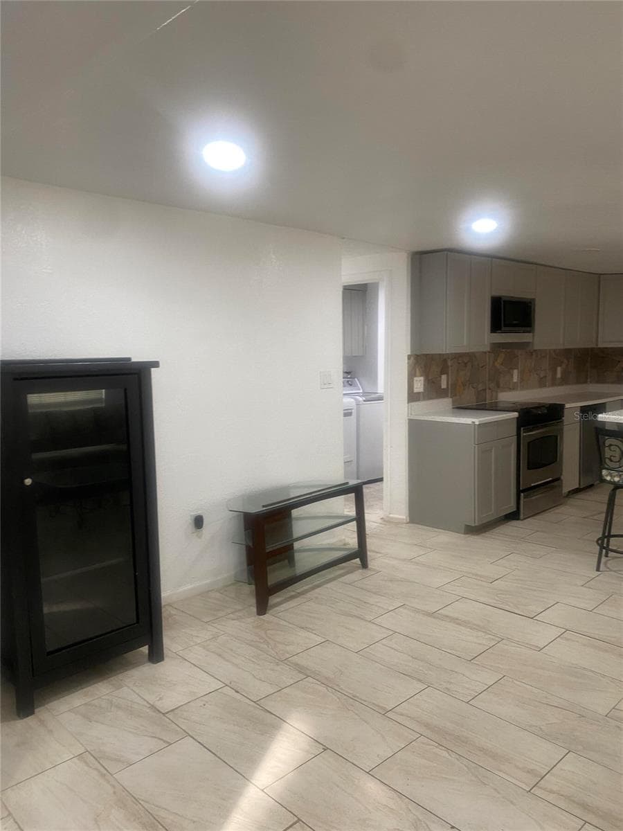 1801 DANIELS STREET — photo 48 of 58