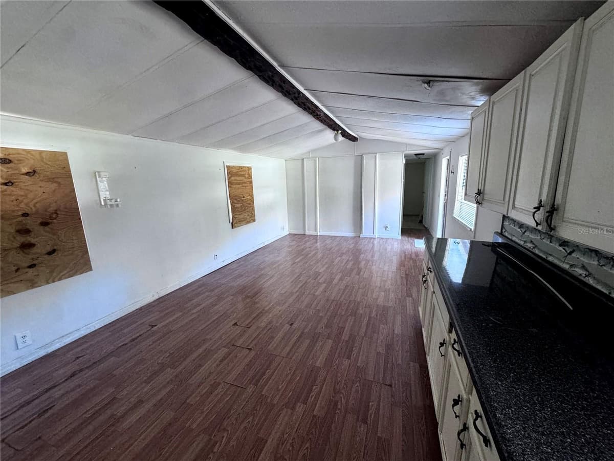 13330 9TH LANE — photo 3 of 8