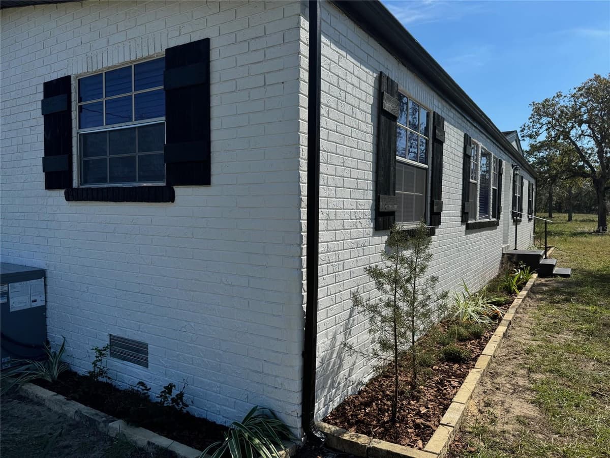 9437 SINGAPORE AVENUE — photo 3 of 66