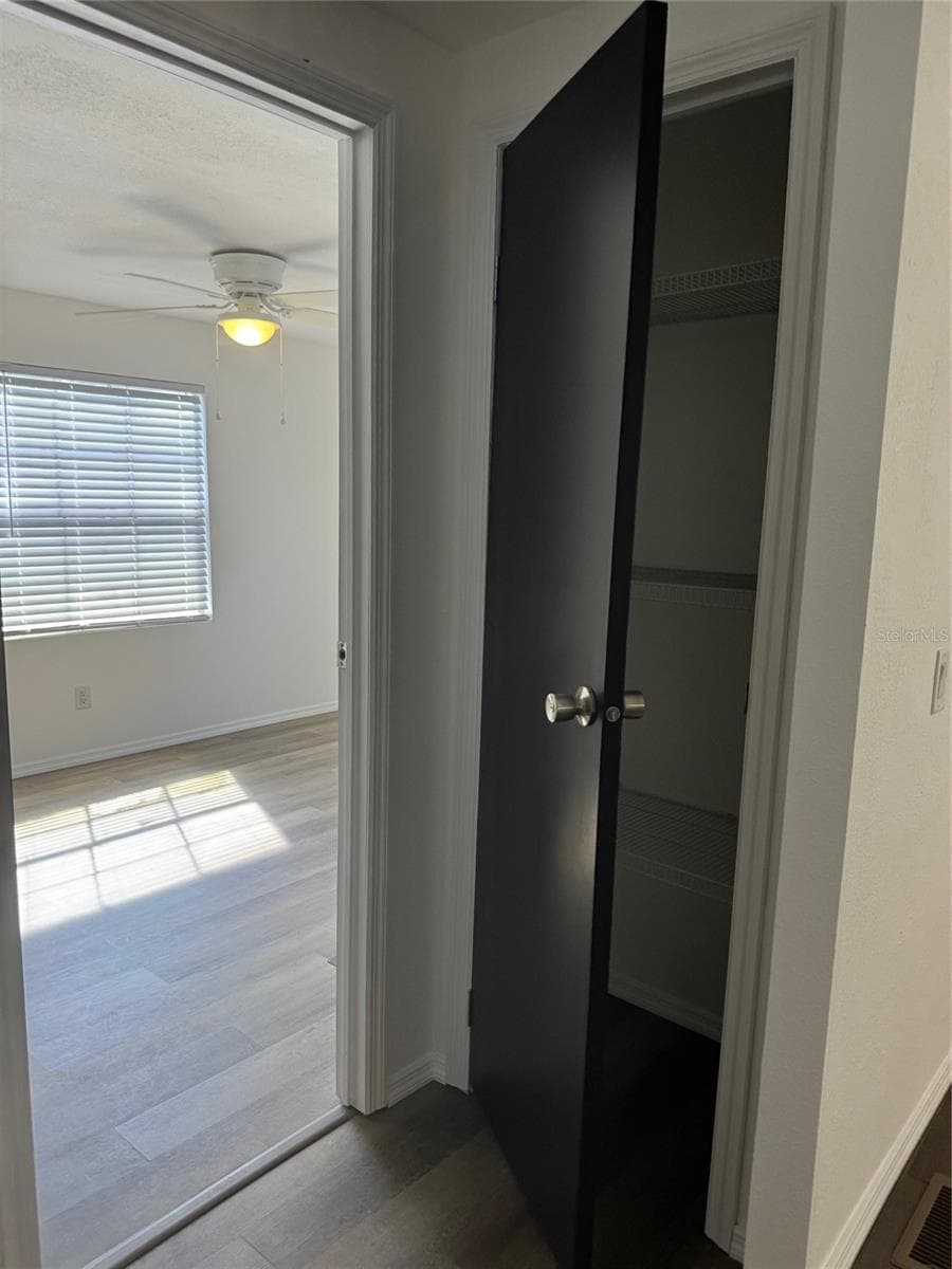 9437 SINGAPORE AVENUE — photo 24 of 66