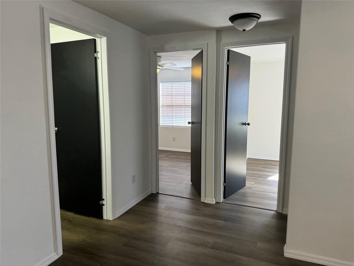 9437 SINGAPORE AVENUE — photo 23 of 66