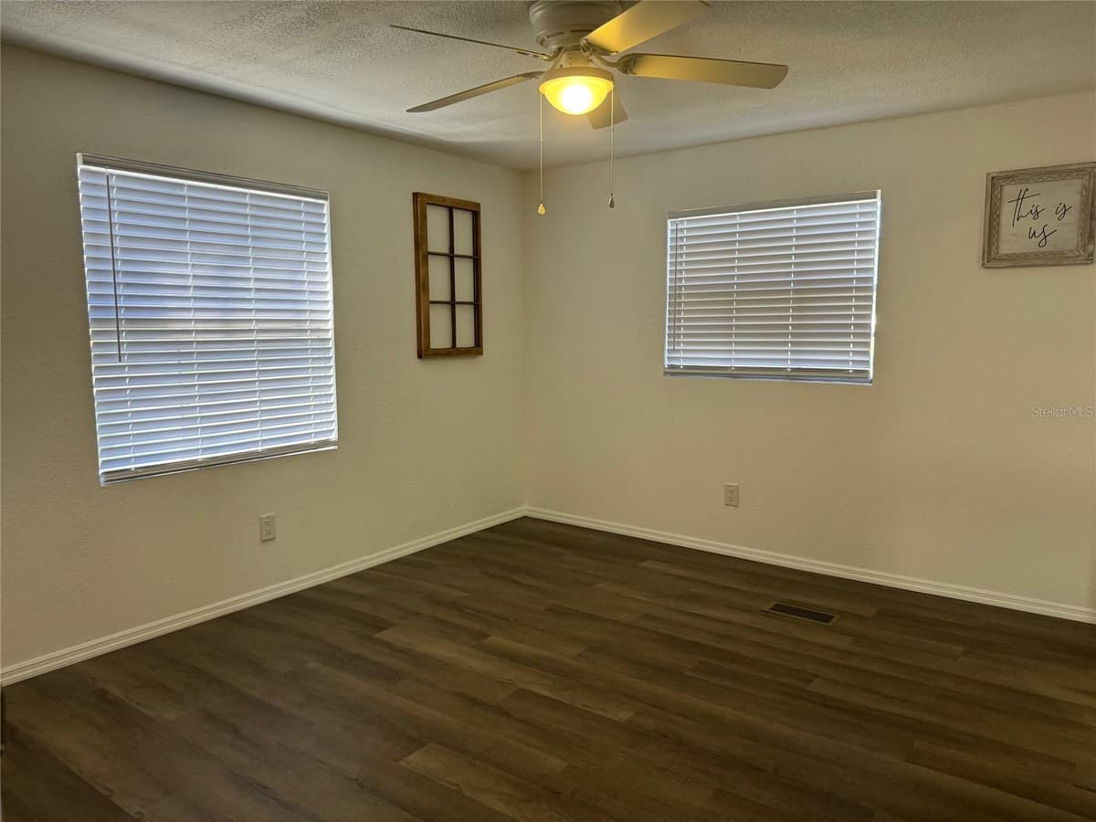 9437 SINGAPORE AVENUE — photo 16 of 66