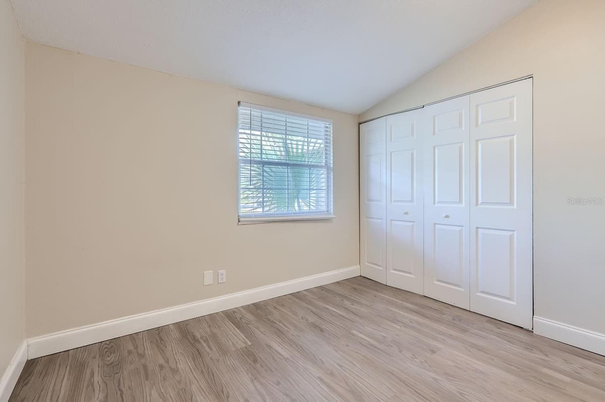 524 CHURCH STREET — photo 17 of 28