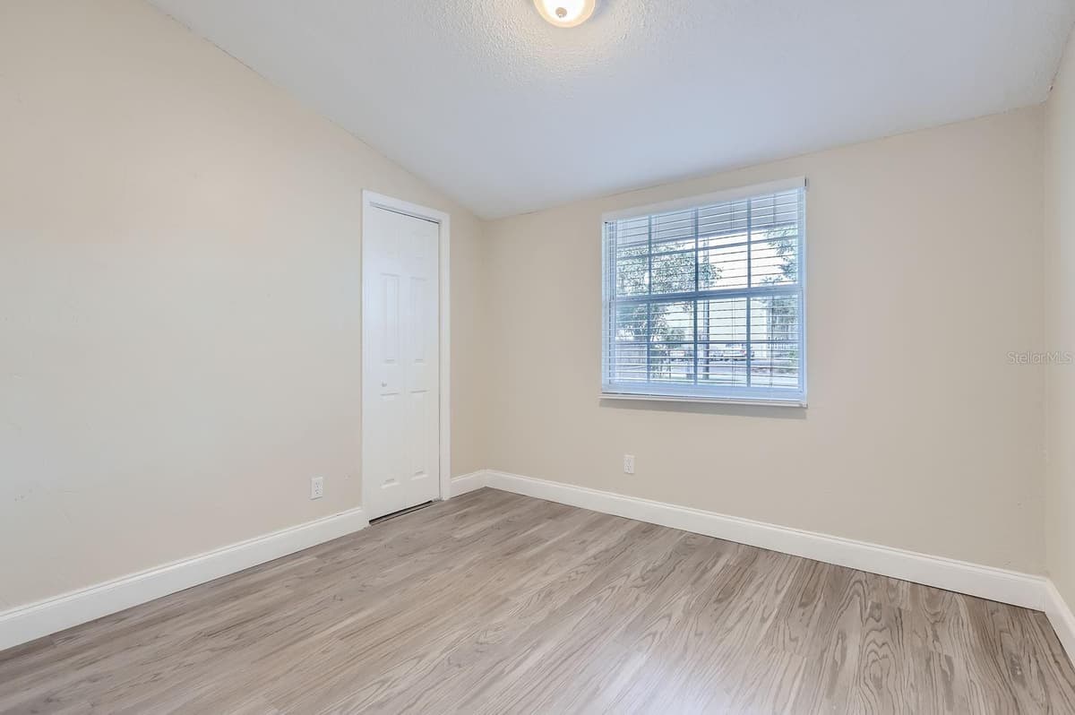 524 CHURCH STREET — photo 16 of 28