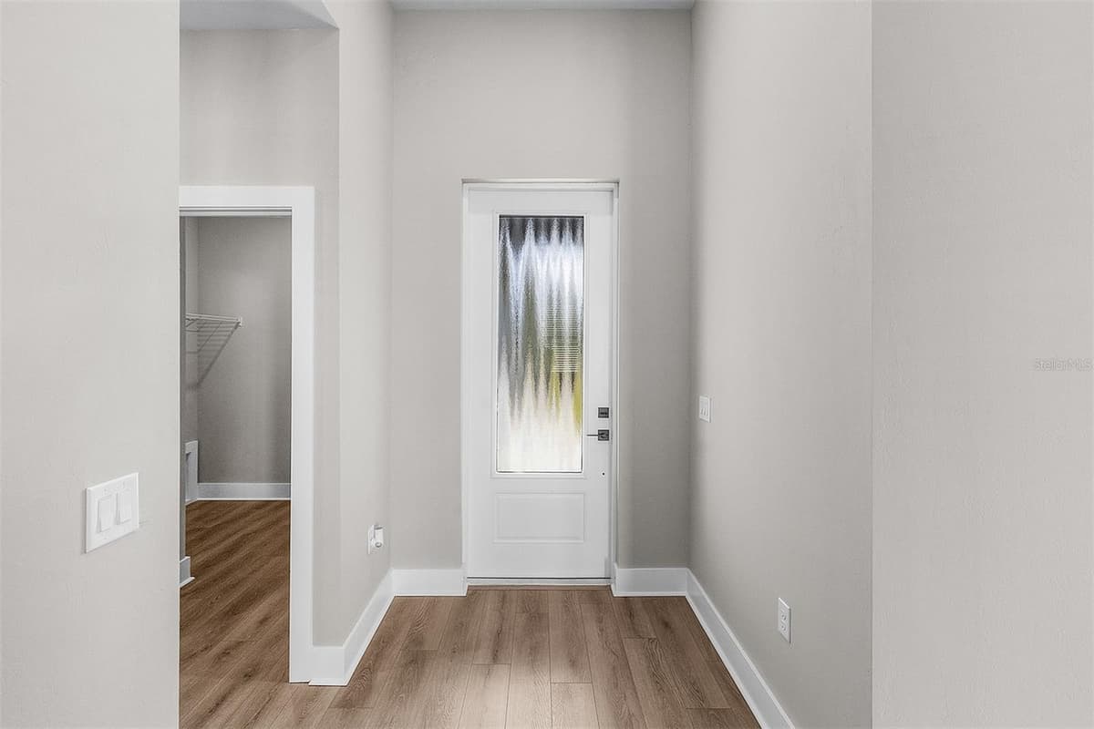 5321 CRESTLINE TERRACE — photo 4 of 16