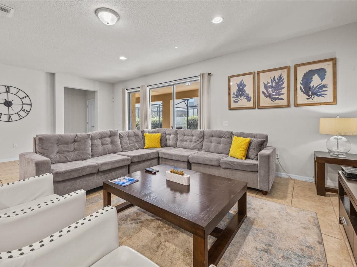 8832 MACAPA DRIVE — photo 4 of 30
