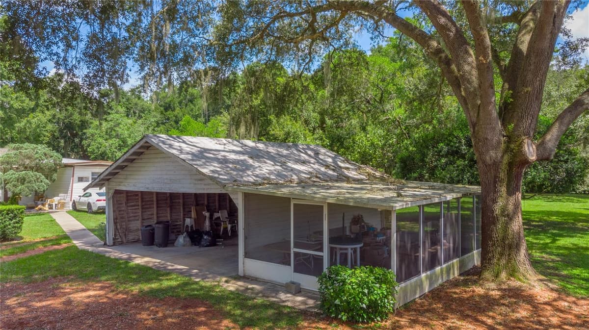 3778 C-466 ROAD — photo 18 of 37