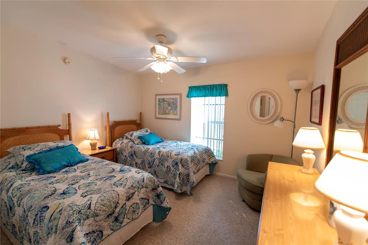 14 EMDEN CIRCLE — photo 12 of 25