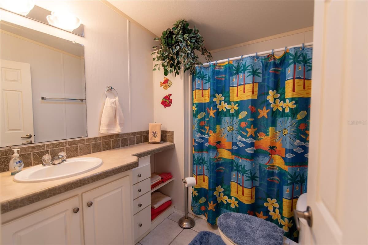 14 EMDEN CIRCLE — photo 13 of 25