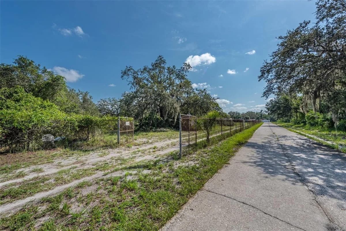 12154 BULLFROG CREEK ROAD — photo 3 of 23