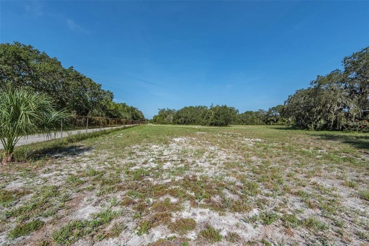 12154 BULLFROG CREEK ROAD — photo 11 of 23