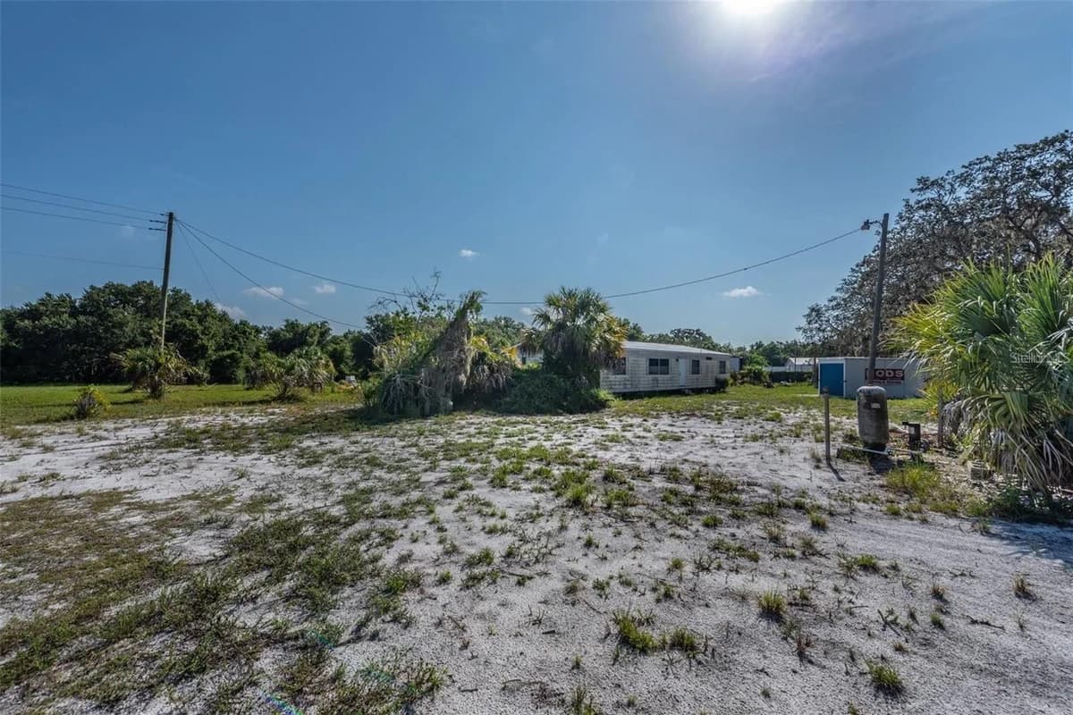 12154 BULLFROG CREEK ROAD — photo 7 of 23