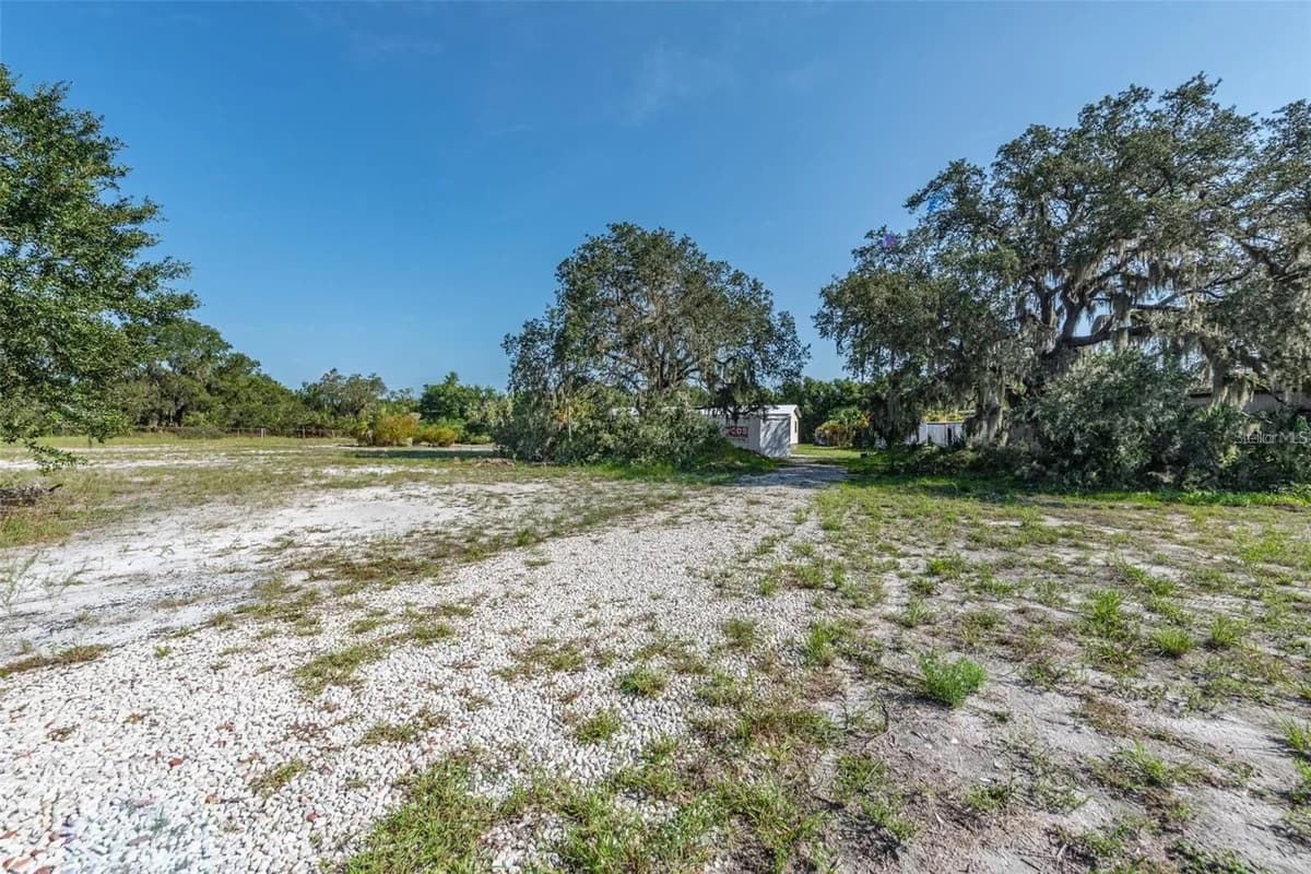 12154 BULLFROG CREEK ROAD — photo 4 of 23