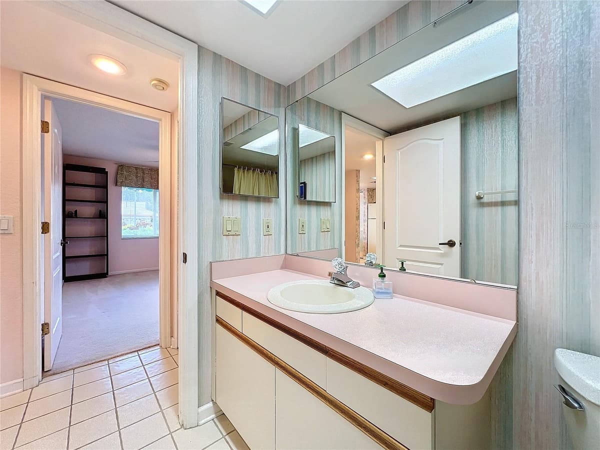 4382 MADEIRA COURT — photo 25 of 52