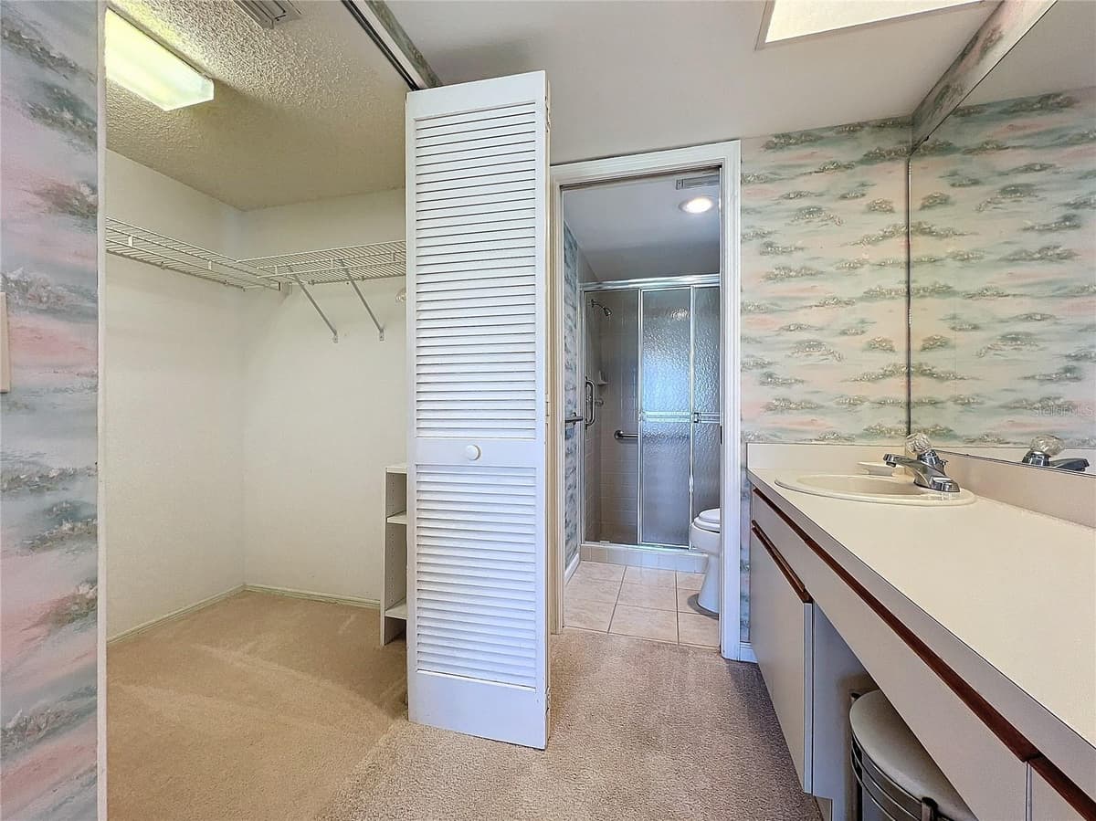 4382 MADEIRA COURT — photo 12 of 52