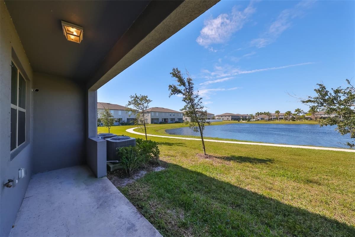 928 ROYAL EMPRESS DRIVE — photo 39 of 47