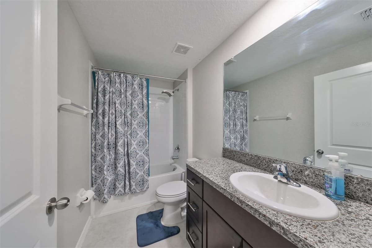 928 ROYAL EMPRESS DRIVE — photo 34 of 47
