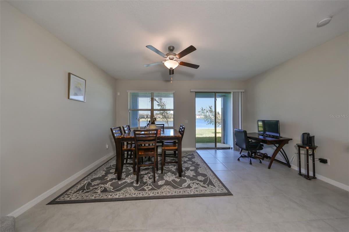 928 ROYAL EMPRESS DRIVE — photo 21 of 47