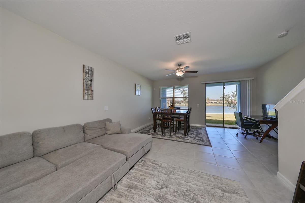 928 ROYAL EMPRESS DRIVE — photo 20 of 47