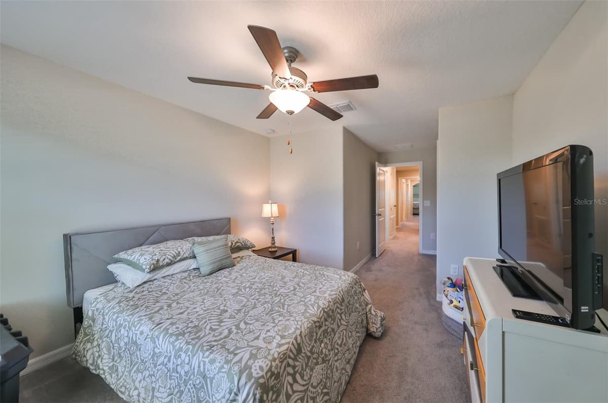 928 ROYAL EMPRESS DRIVE — photo 36 of 47