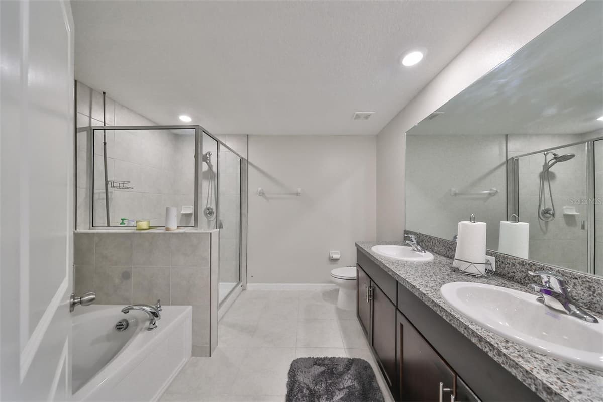 928 ROYAL EMPRESS DRIVE — photo 29 of 47