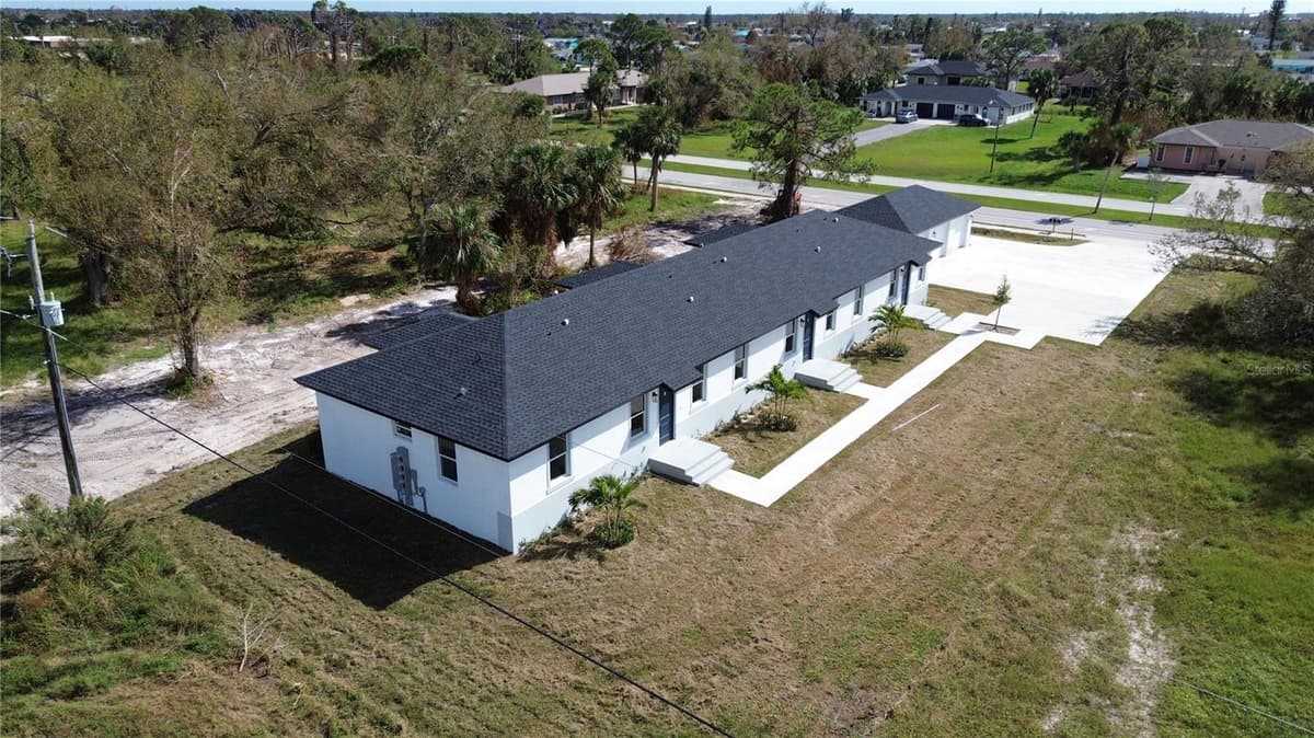 260 ROTONDA BOULEVARD — photo 17 of 39