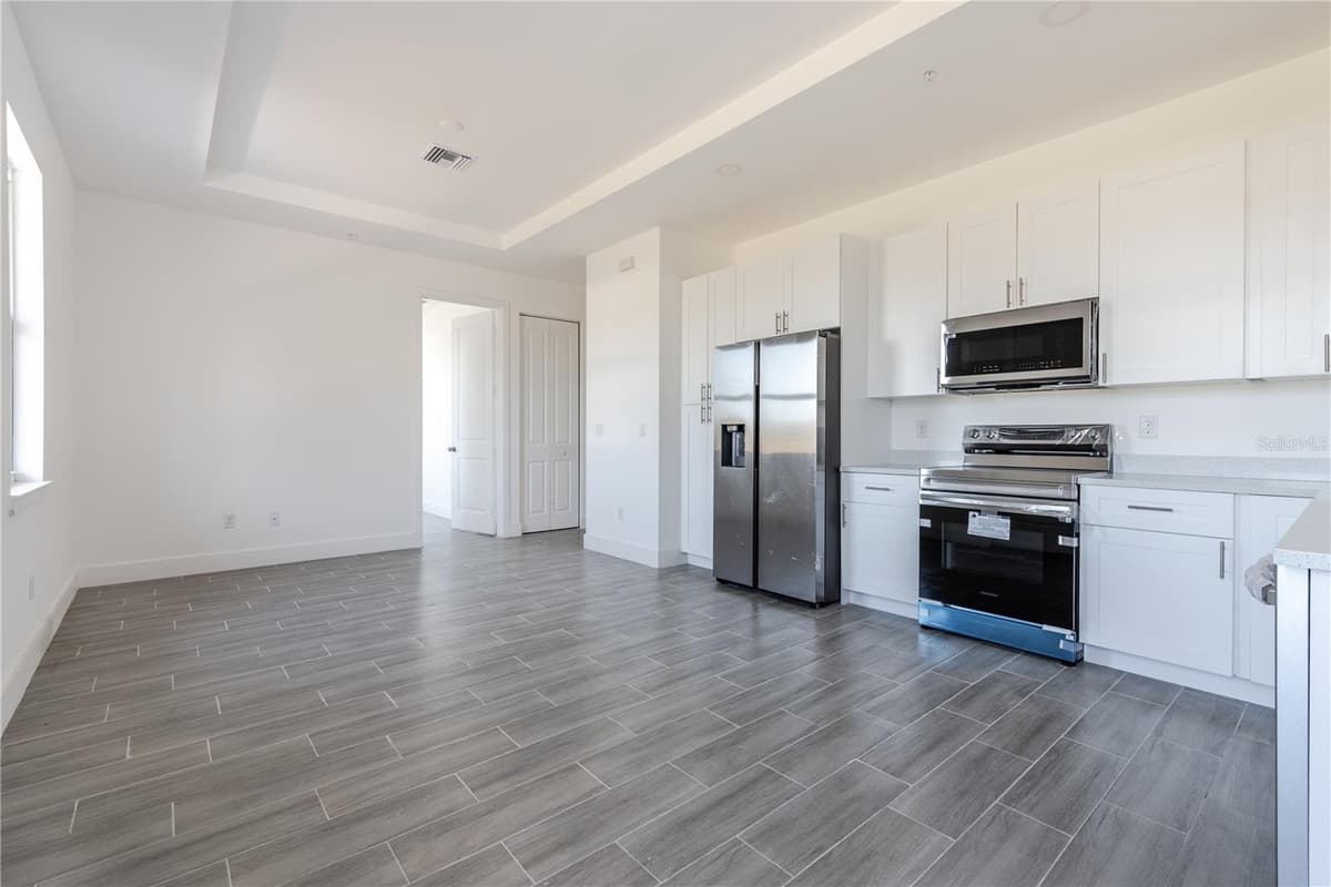 260 ROTONDA BOULEVARD — photo 24 of 39
