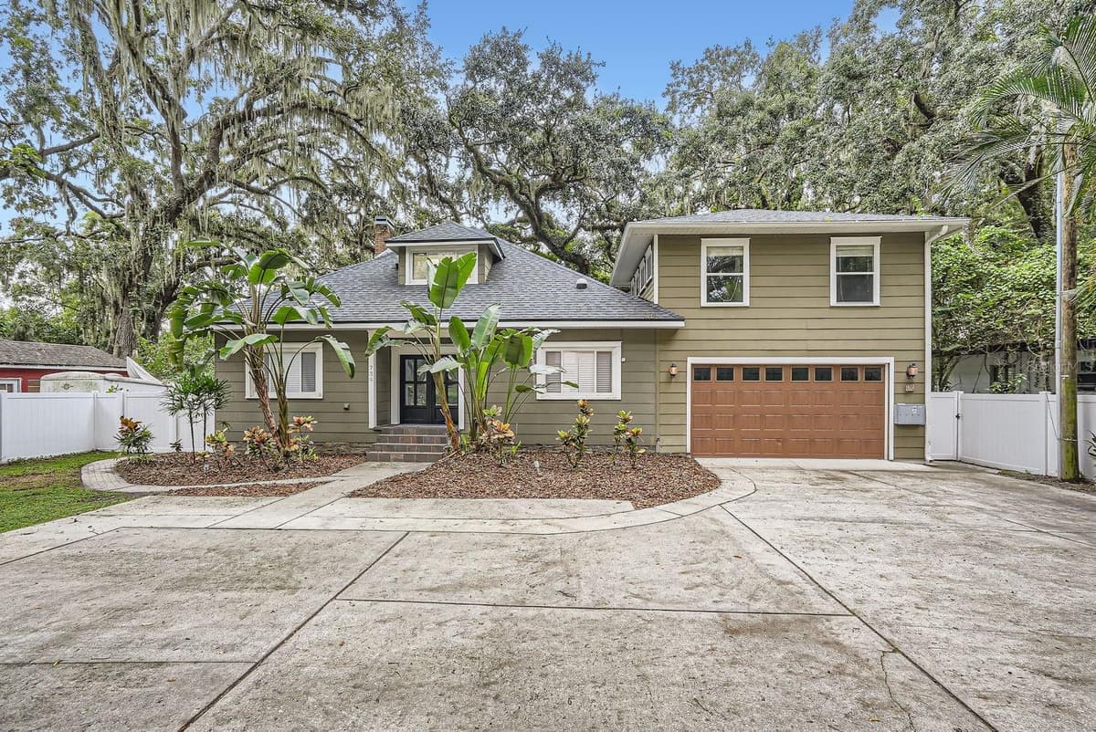 734 MILLS AVENUE — photo 1 of 52