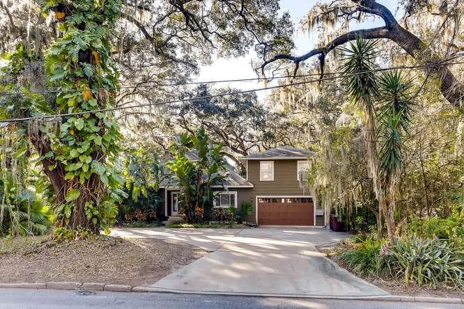 734 MILLS AVENUE — photo 40 of 52
