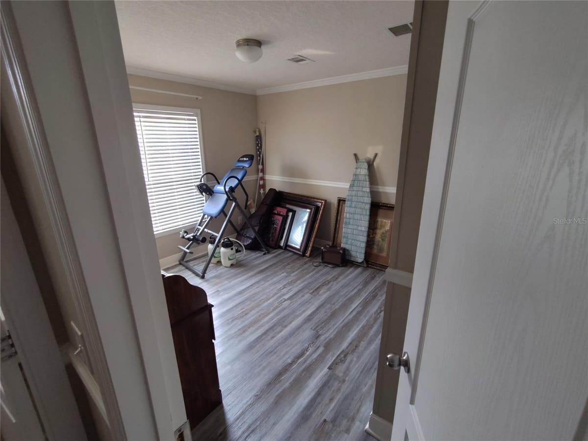 9811 BUD STREET — photo 29 of 48