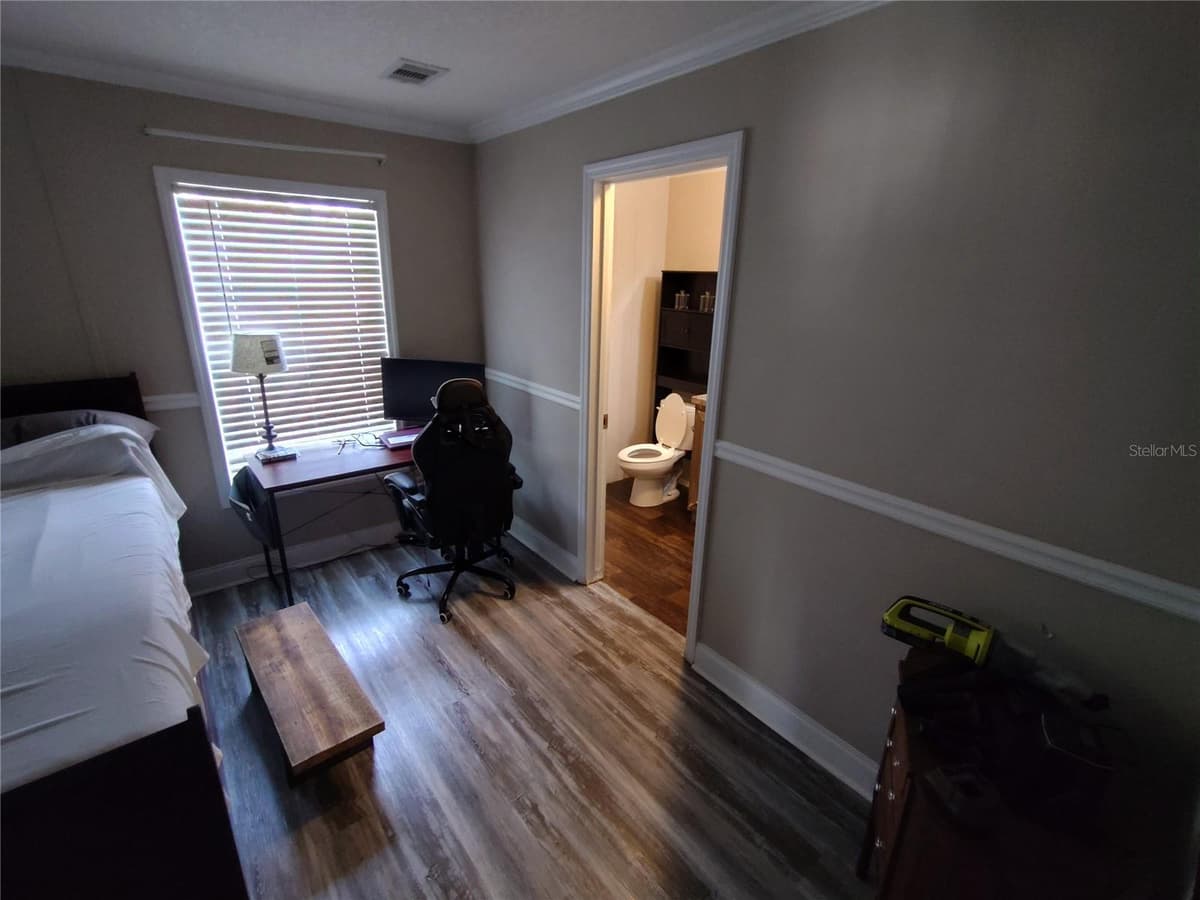 9811 BUD STREET — photo 35 of 48