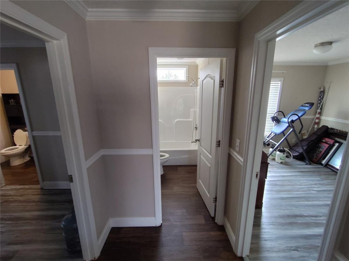 9811 BUD STREET — photo 27 of 48