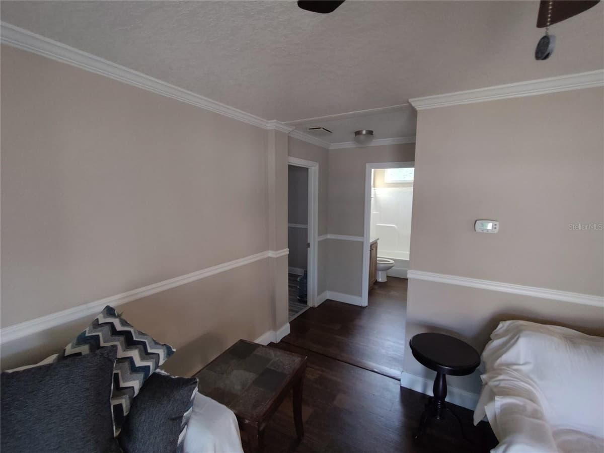9811 BUD STREET — photo 26 of 48