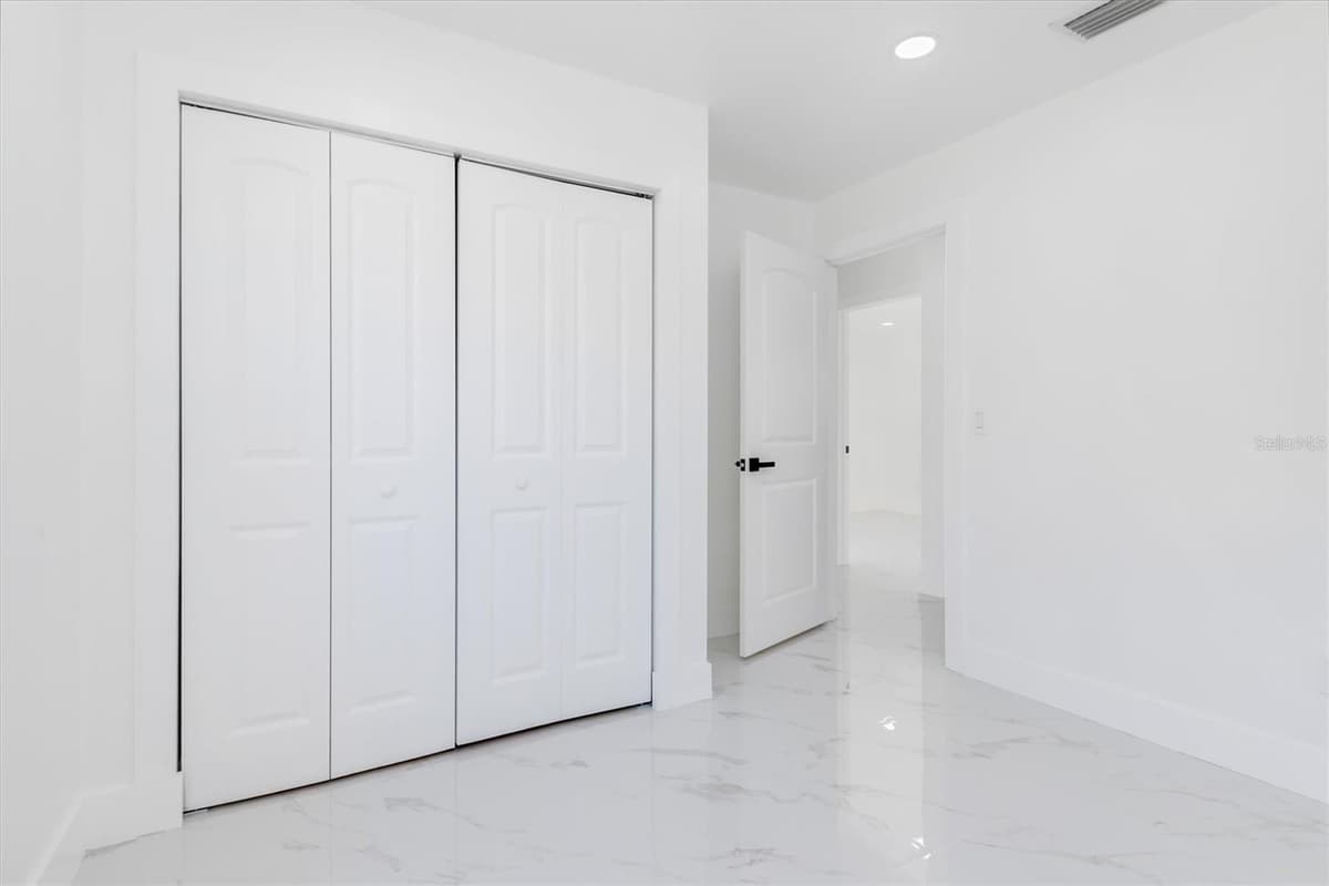 18289 EBLIS AVENUE — photo 19 of 48