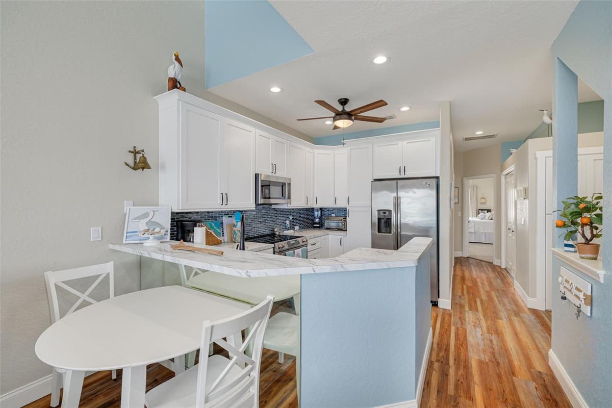 8246 AQUILA STREET — photo 9 of 43