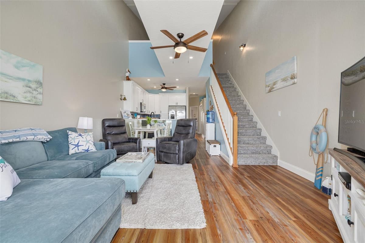 8246 AQUILA STREET — photo 15 of 43