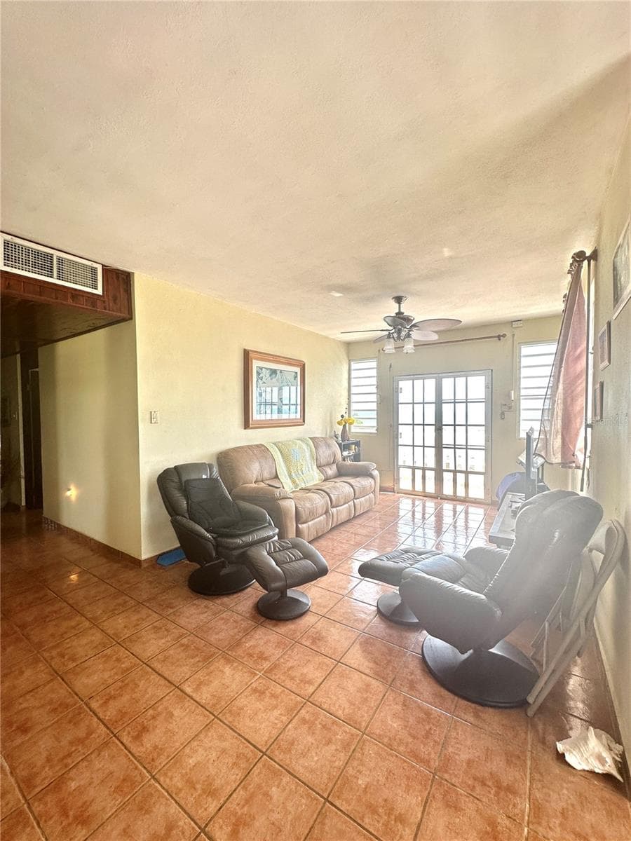 38 FLOR MARINA MAR CARIBE — photo 7 of 28