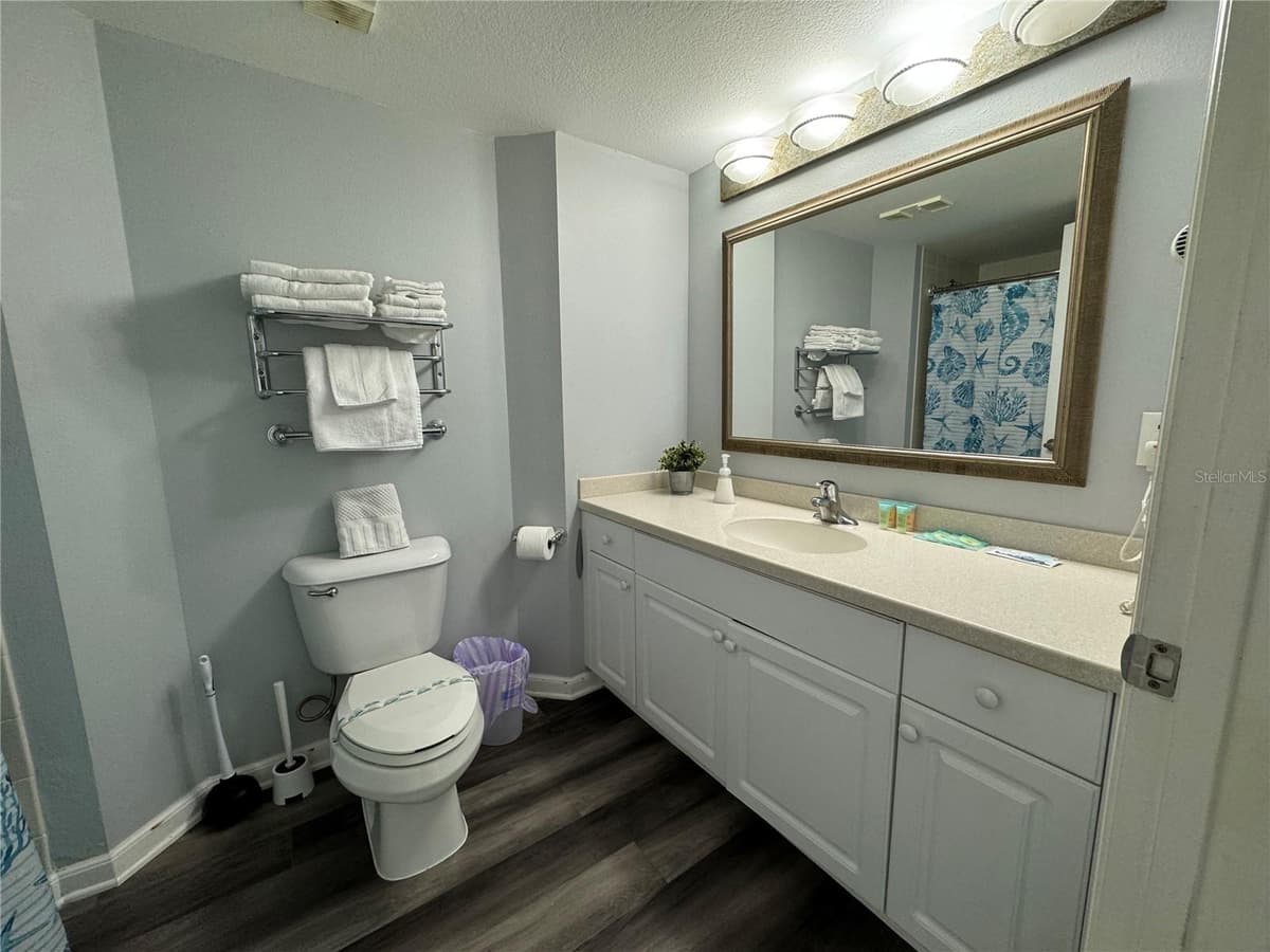 2700 ATLANTIC AVENUE — photo 10 of 30