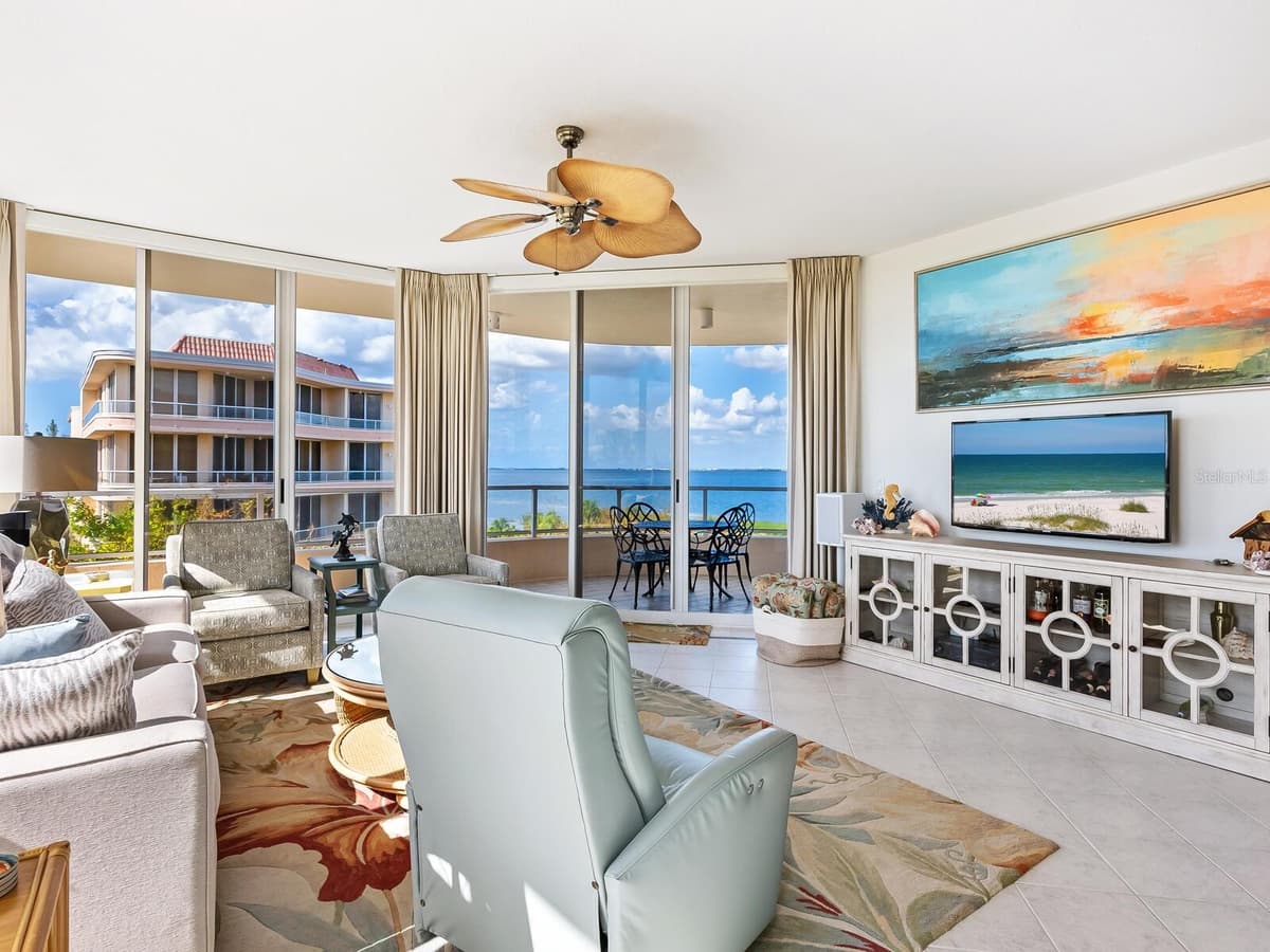 3070 GRAND BAY BOULEVARD — photo 10 of 43