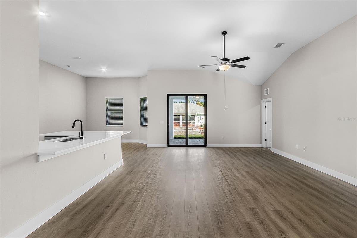 4570 GILLOT BOULEVARD — photo 3 of 17