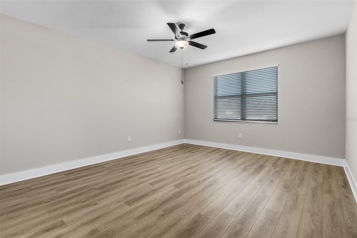 4570 GILLOT BOULEVARD — photo 9 of 17