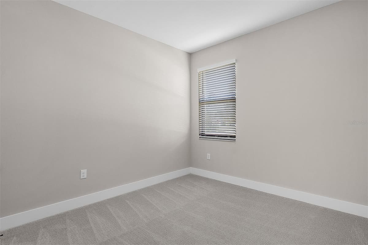 4570 GILLOT BOULEVARD — photo 13 of 17