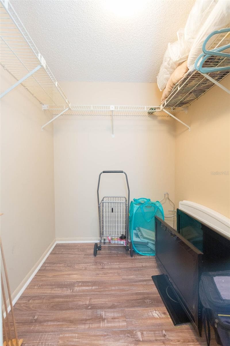 315 30 AVENUE — photo 21 of 34