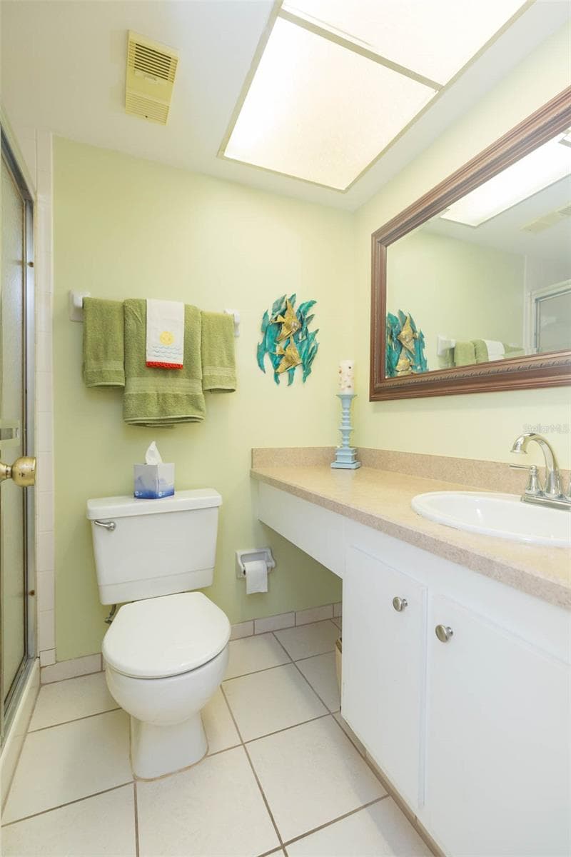 315 30 AVENUE — photo 18 of 34
