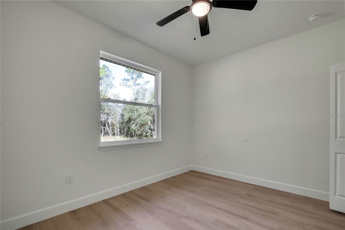 8104 SANTOS DRIVE — photo 36 of 61