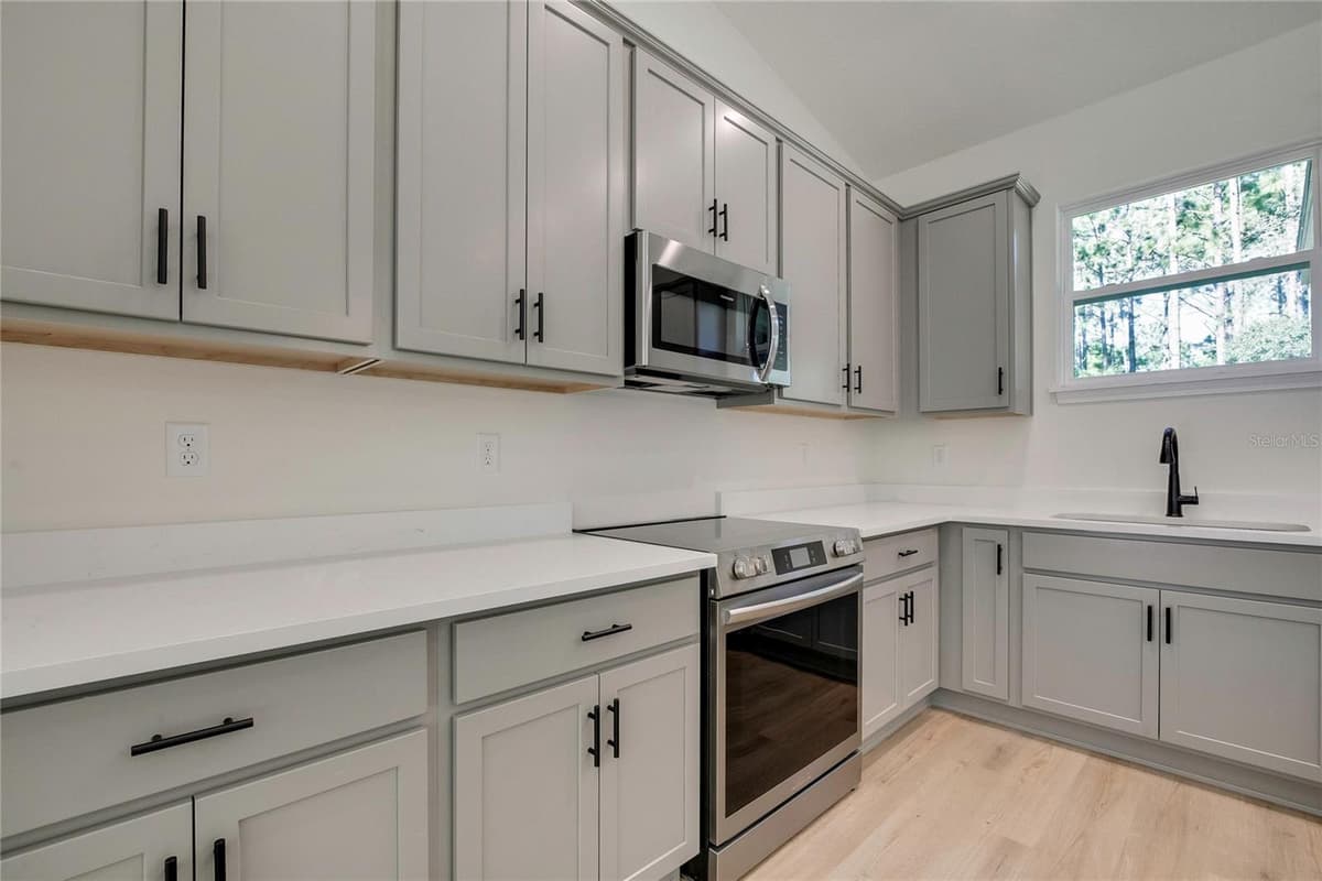 8104 SANTOS DRIVE — photo 15 of 61