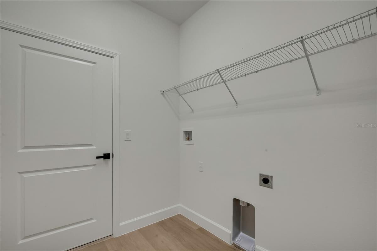 8104 SANTOS DRIVE — photo 39 of 61