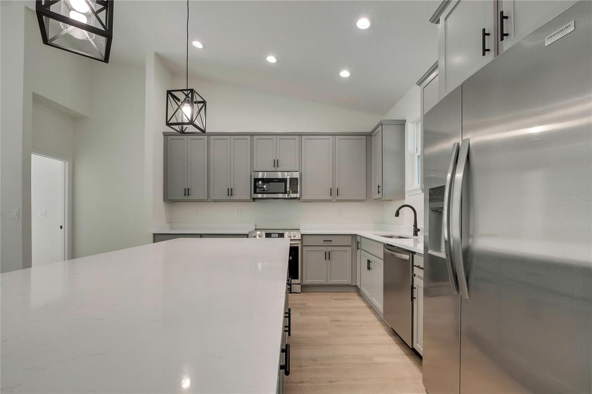 8104 SANTOS DRIVE — photo 11 of 61